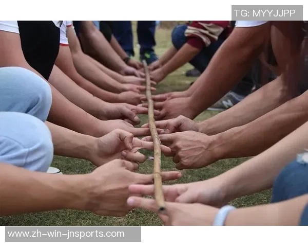 足球克队友的背后真相揭示了团队合作的重要性与挑战 足球克队友的背后真相揭示了团队合作的重要性与挑战